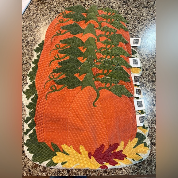 Kohls Harvest Pumpkin Fall/Thanksgiving cloth quilted placemats- set of 8 - Picture 7 of 7